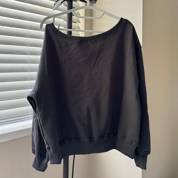 [final sale] Asymmetric gray sweatshirt - Picture 2 of 2